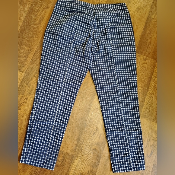 Adrianna Papell Navy Blue and White Ankle Pants 👖 SZ 12. 🆕 - Picture 3 of 5